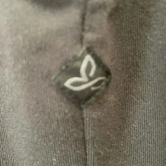 PRANA Women’s Tank Top w/ Built in Padded Bra - Picture 4 of 9